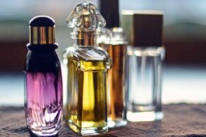 Expert Application Techniques for Long-Lasting Scent