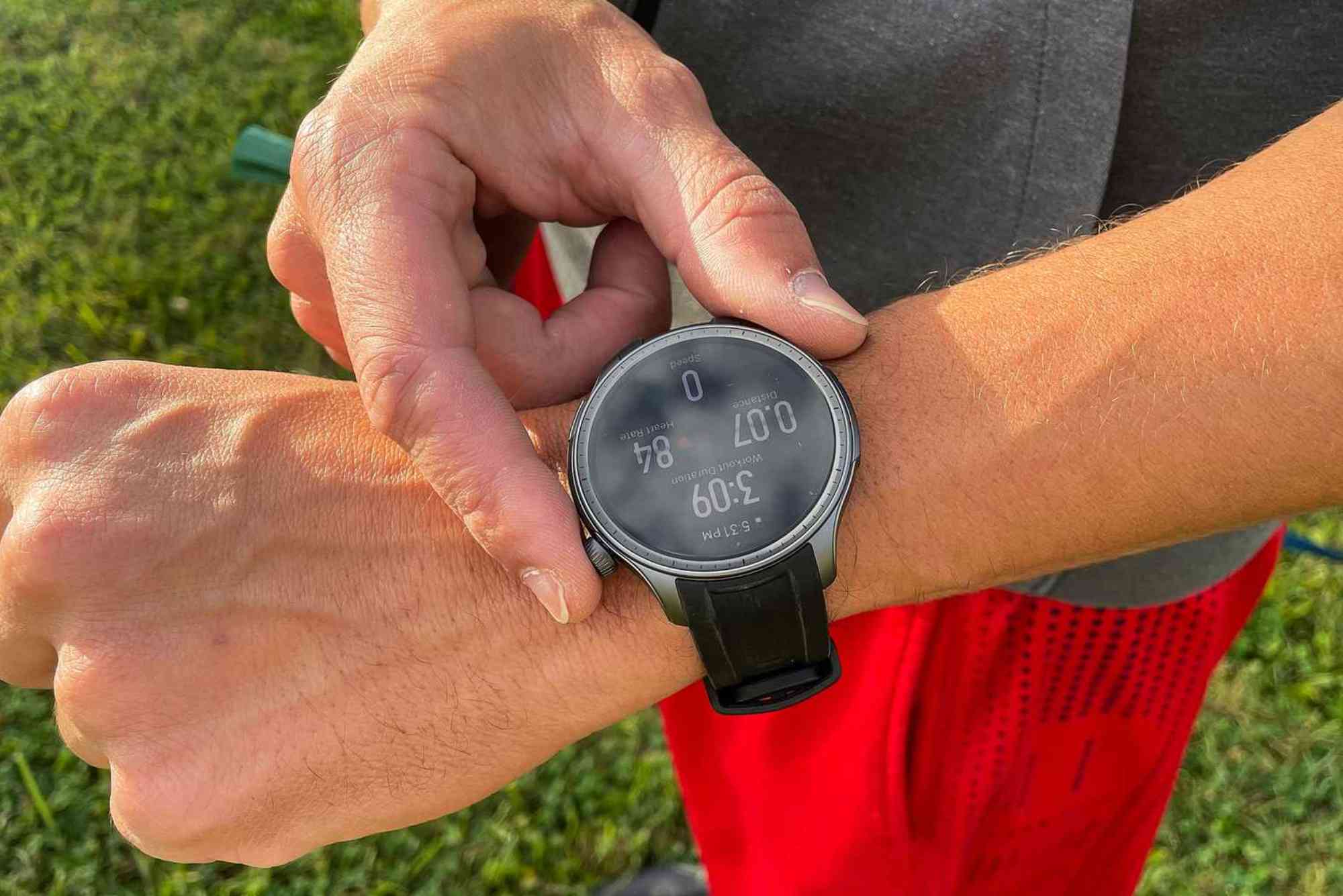 Best Watches For Fitness Enthusiasts – Smart Features And Style