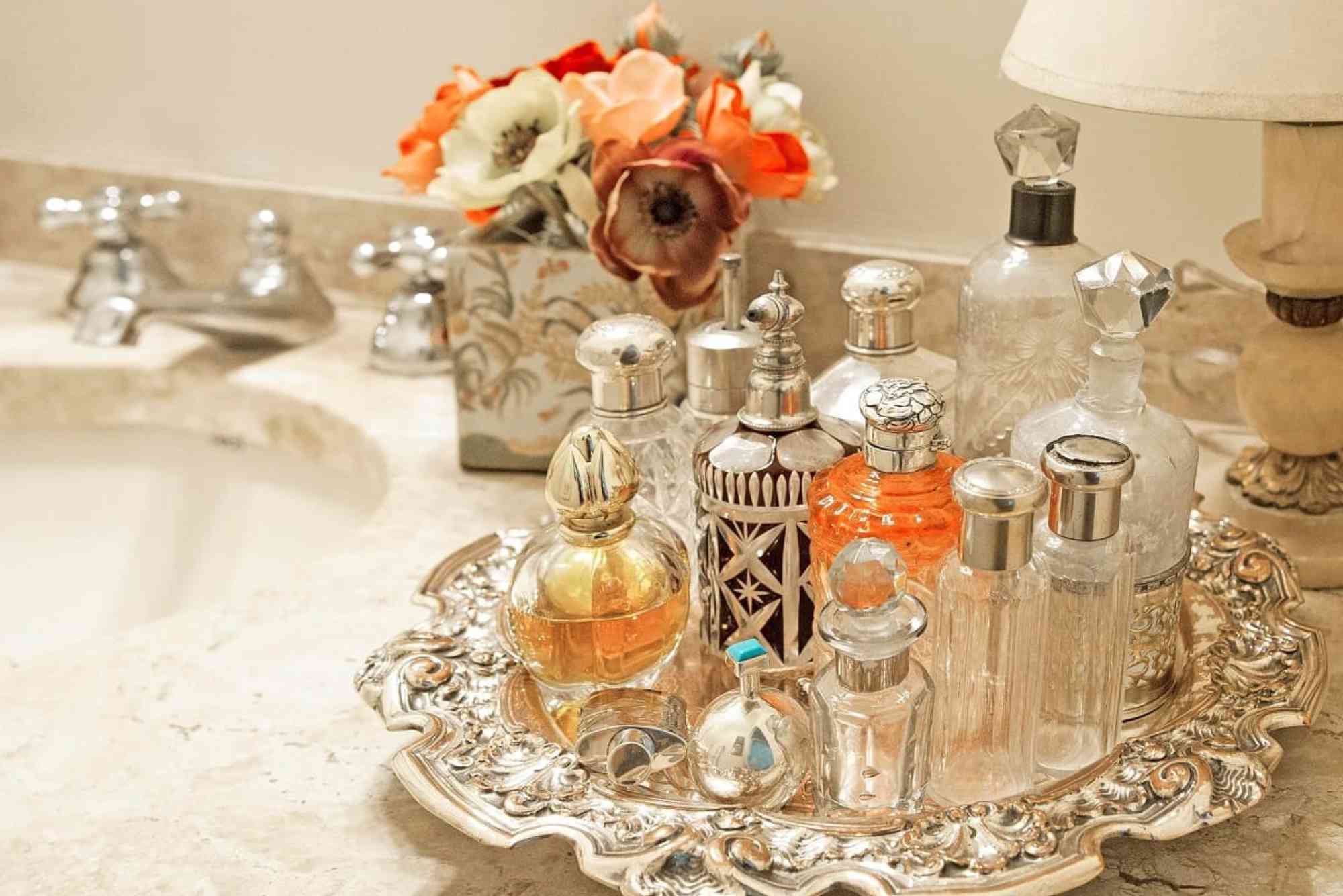 How to Store Perfumes to Keep Their Fragrance Intact. (1)