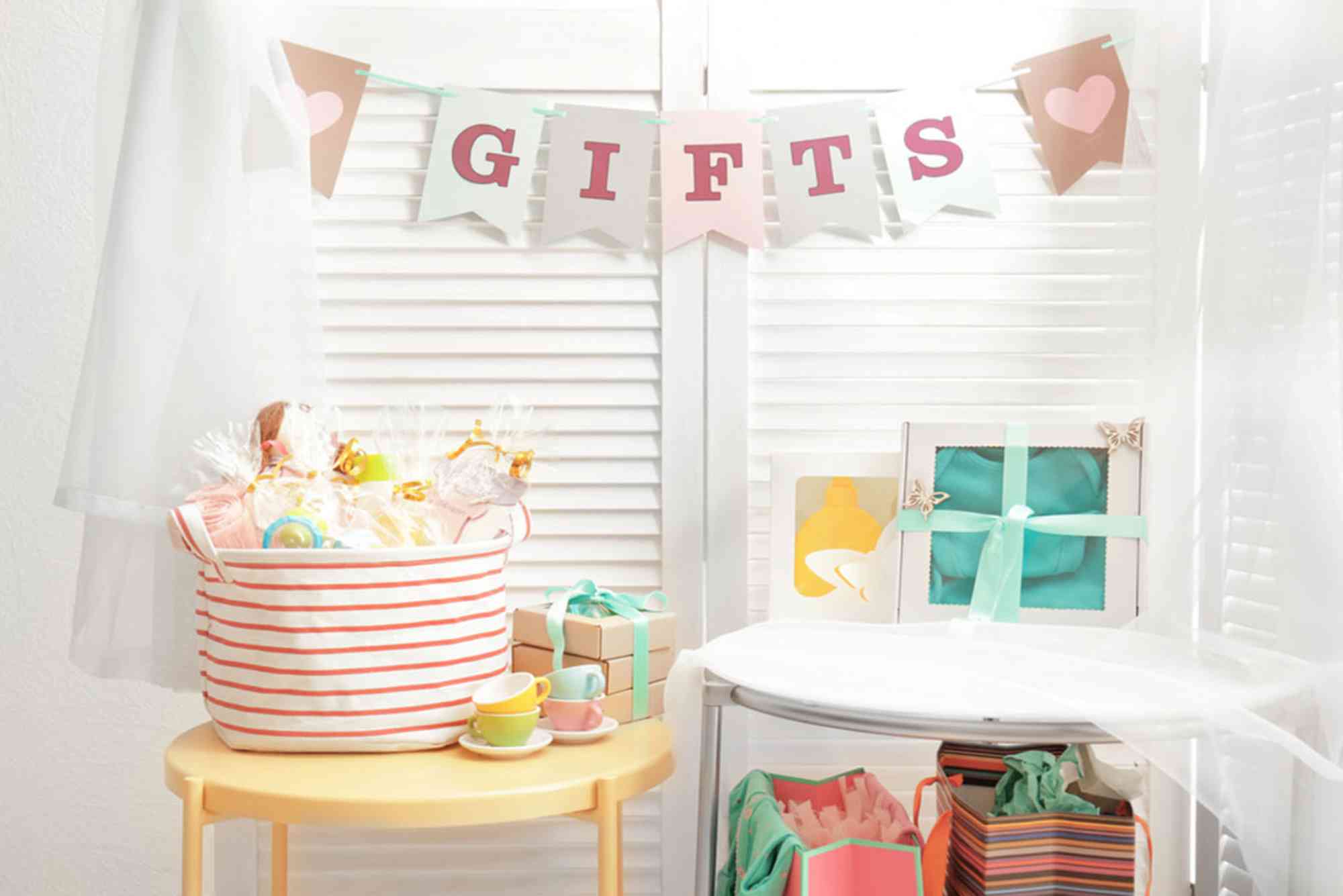 Top Baby Gift Ideas for Birthdays and Baby Showers